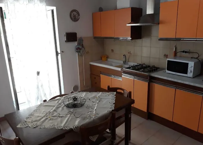 La Casetta Della Rocca Чефалу